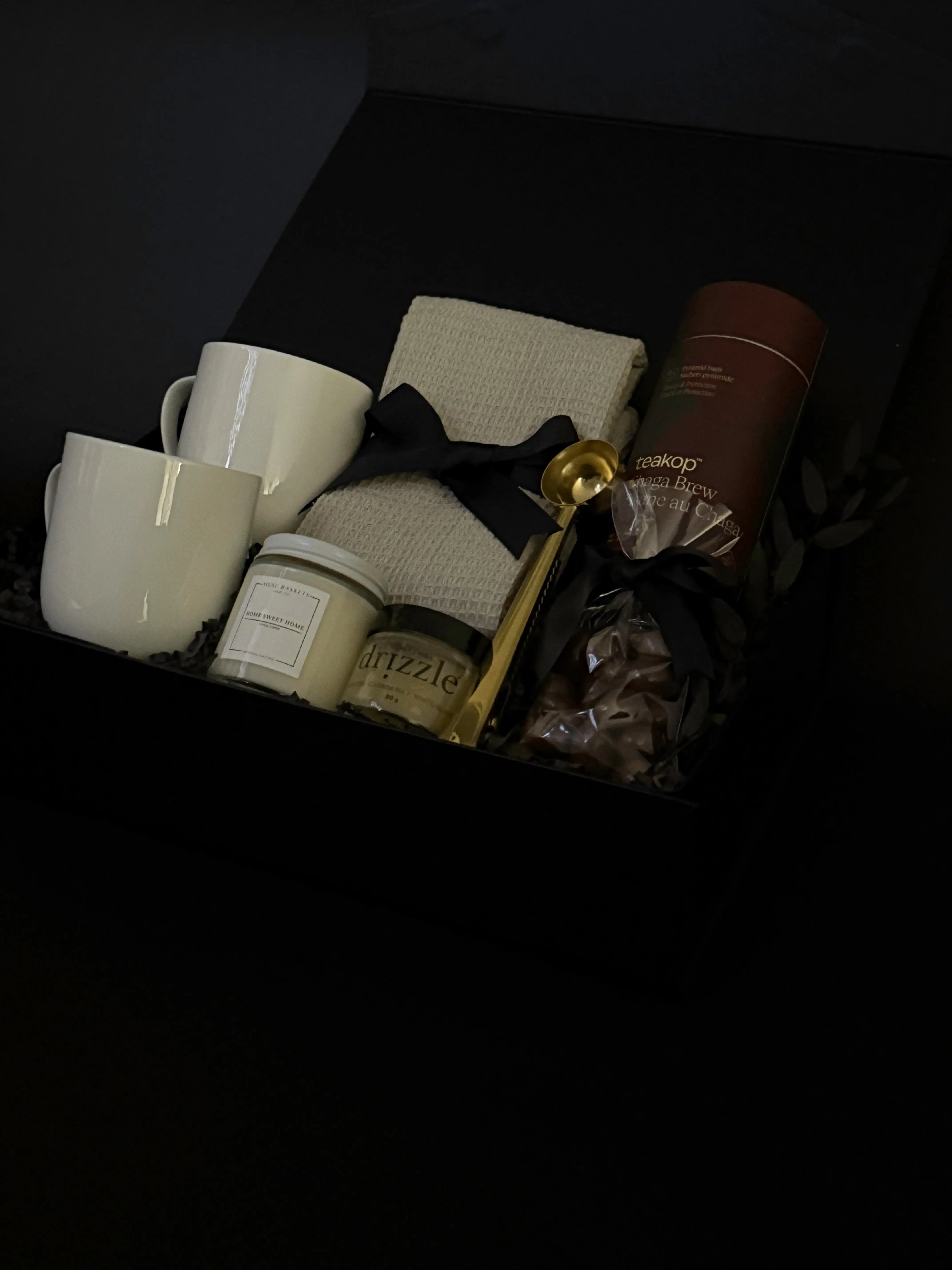 CLASSIC TEA BOX - Muse Baskets and Co.
