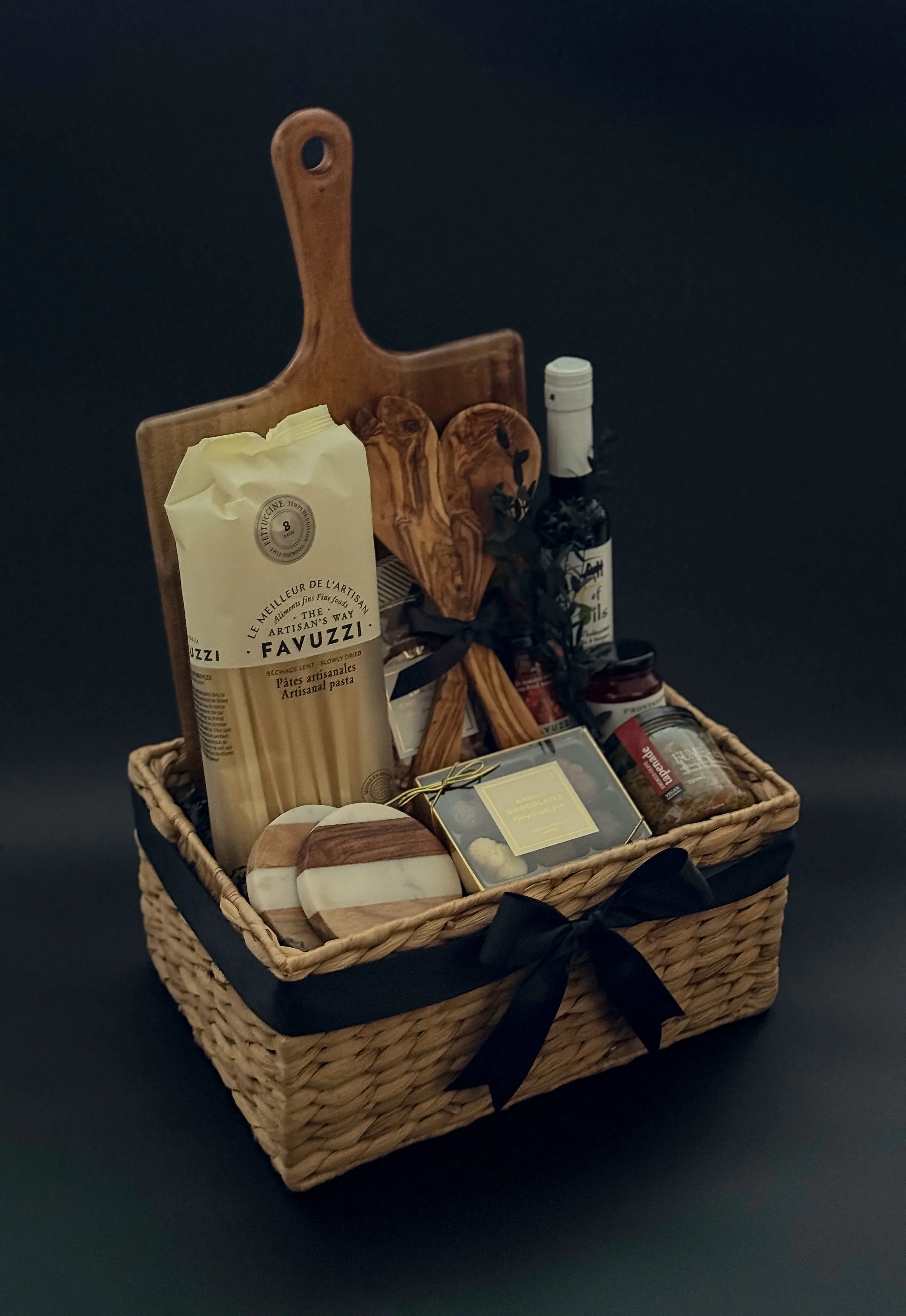 ITALIAN FAMILY DINNER - Muse Baskets and Co.