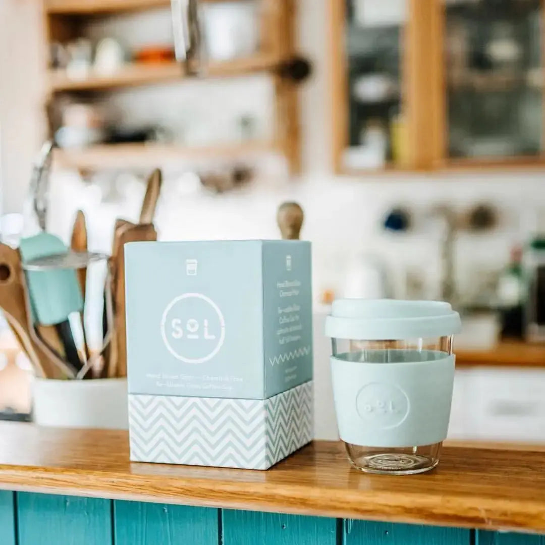 TRAVEL TUMBLER - COOL CYAN GLASS 8OZ - Muse Baskets and Co.