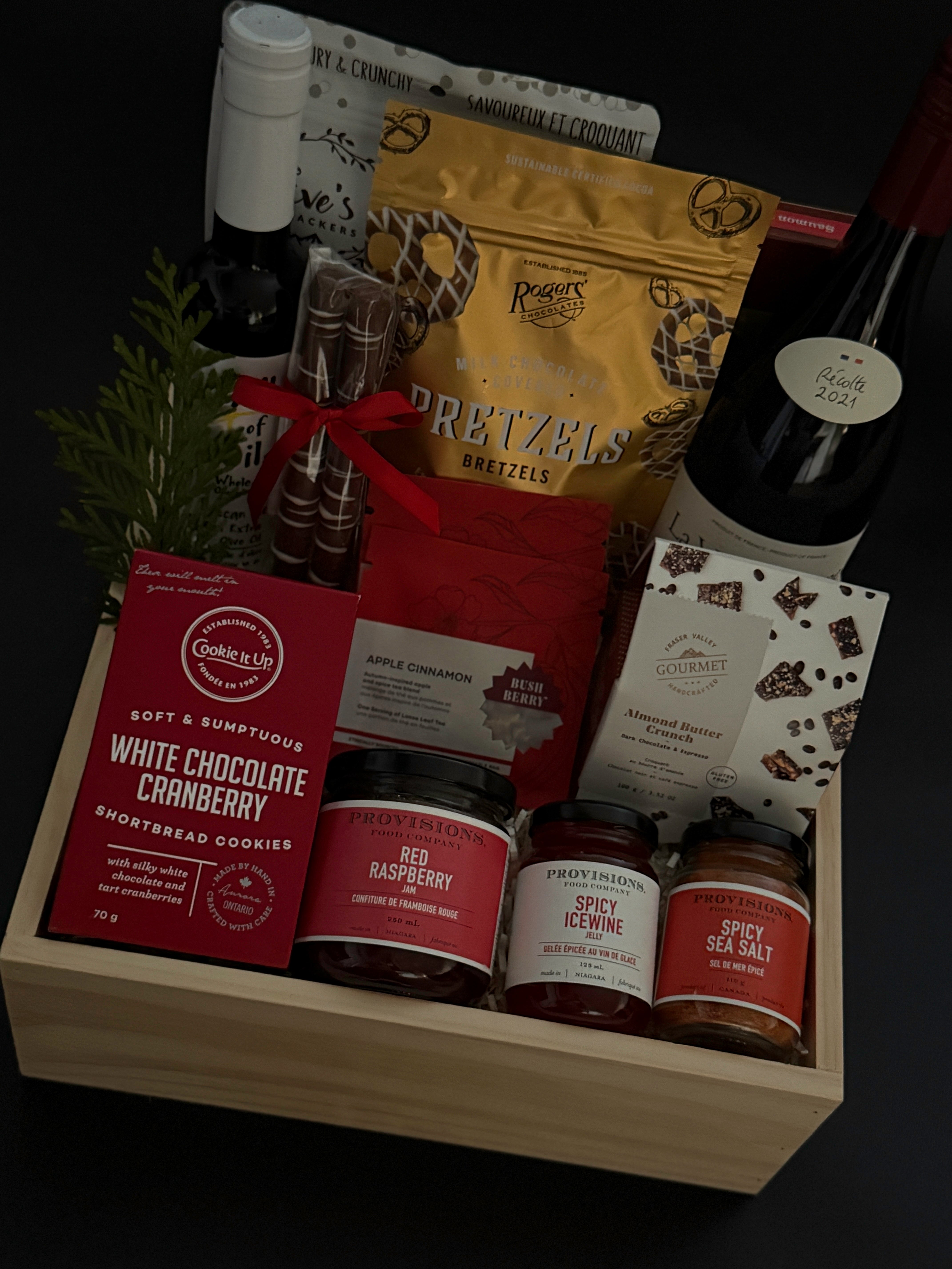 Corporate wine and gourmet gift box for offices, clients, and festive occasions.
