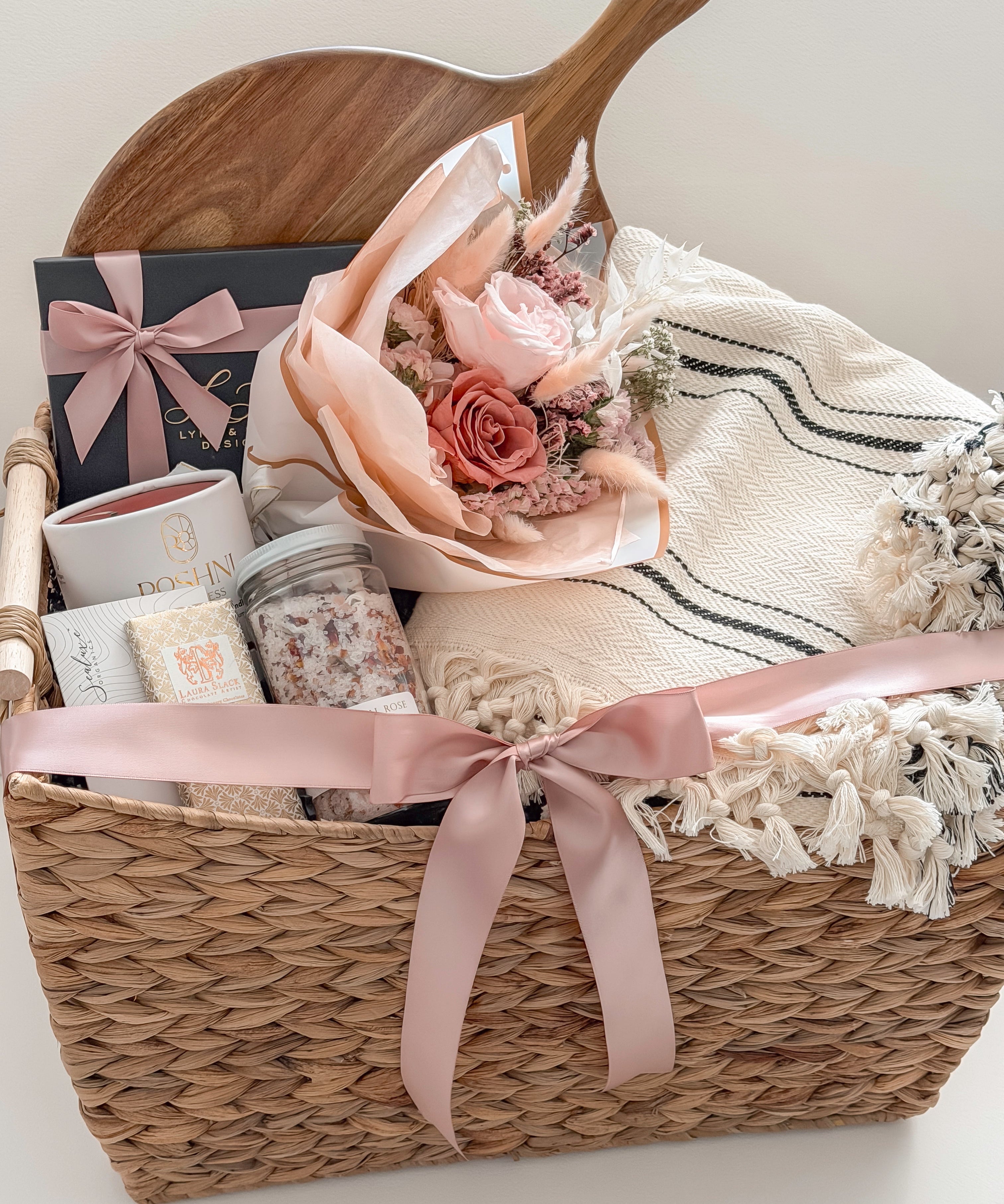 GIFTS-FOR-HER Muse Baskets and Co.