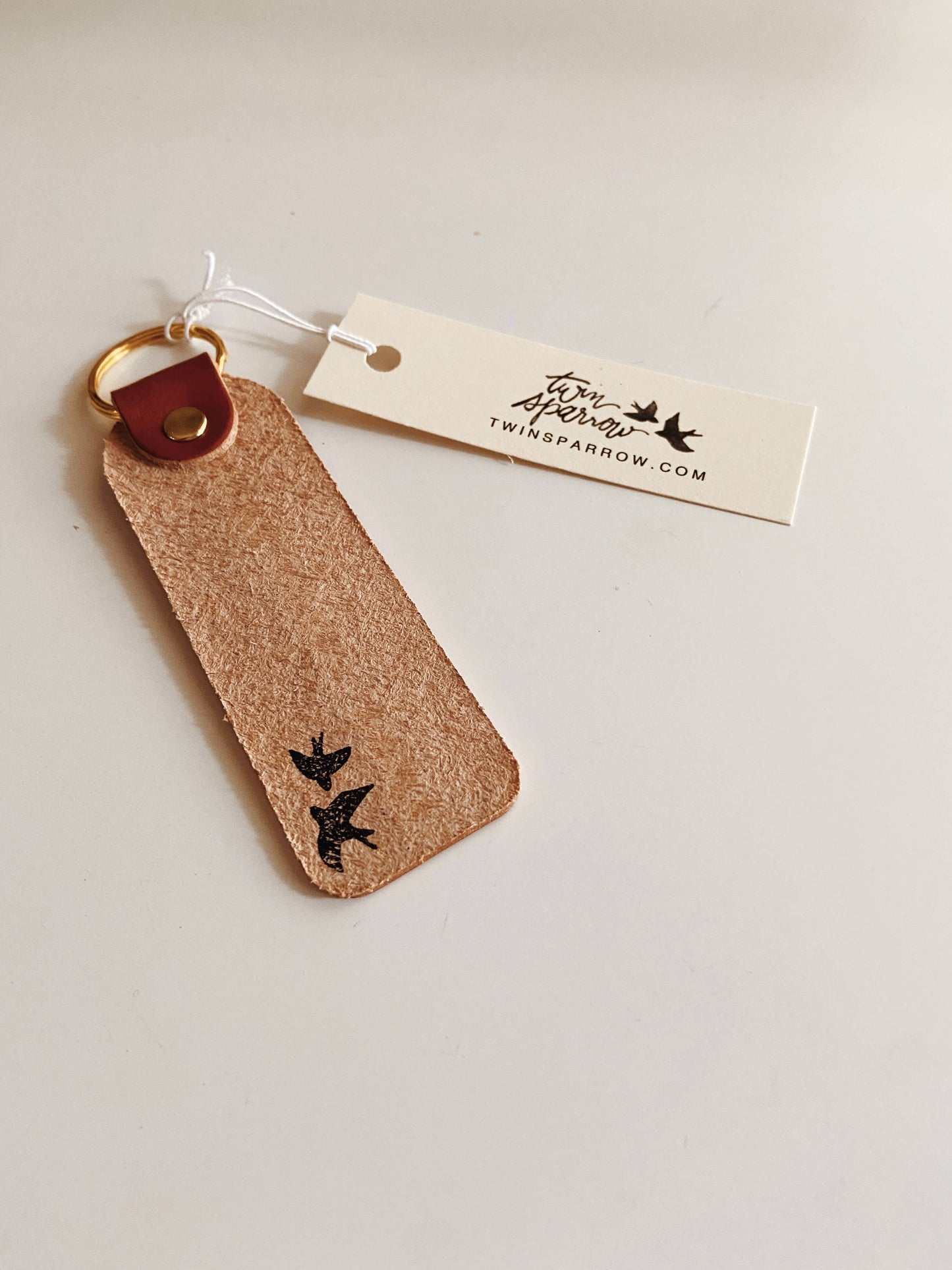"Welcome Home" Keychain: Camel / Gold