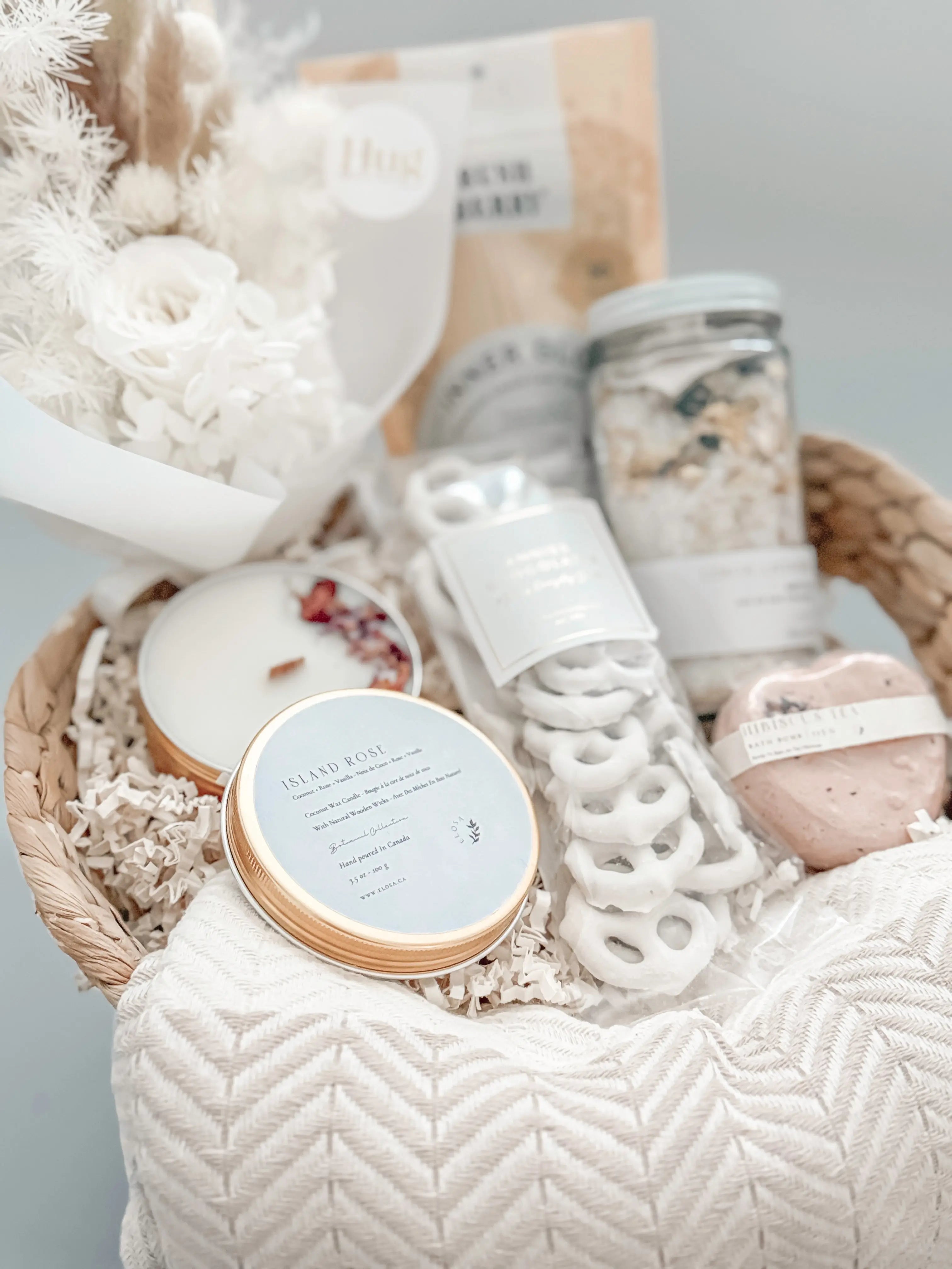 MOTHER'S LOVE HAMPER - Muse Baskets and Co.