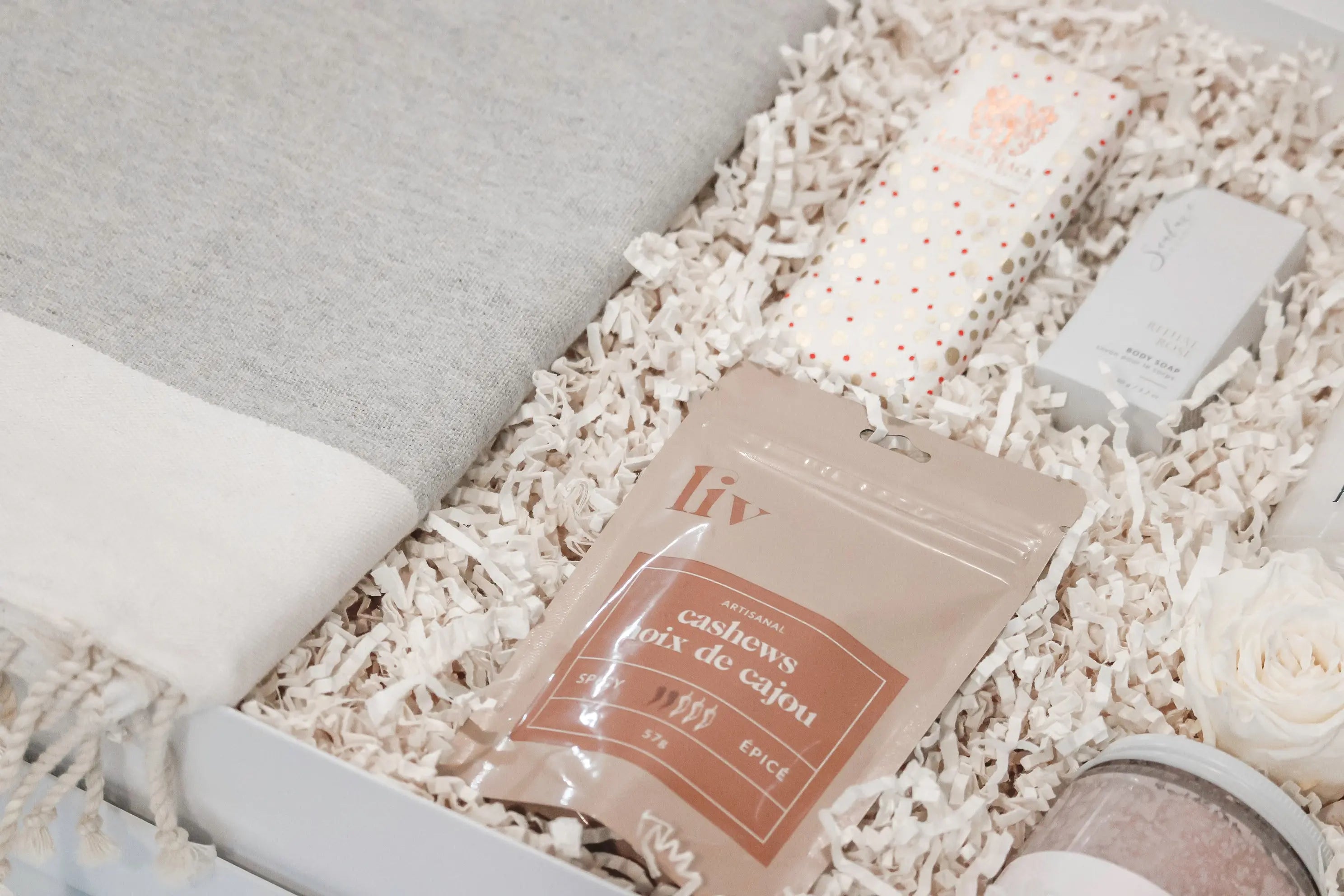 mothers-day-gifts-for-her-birthday-corporate-gifting-