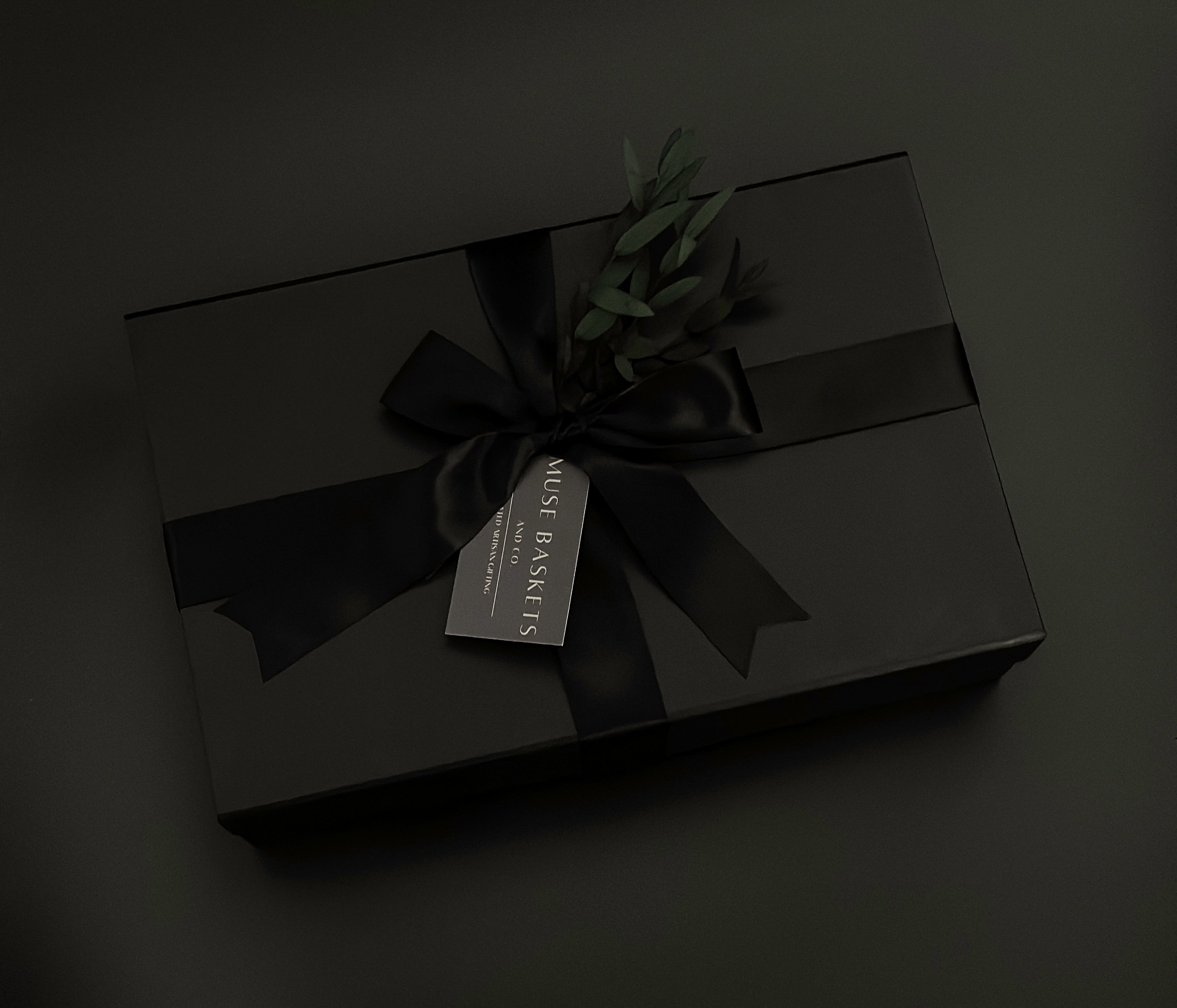 BLACK GIFT BOX