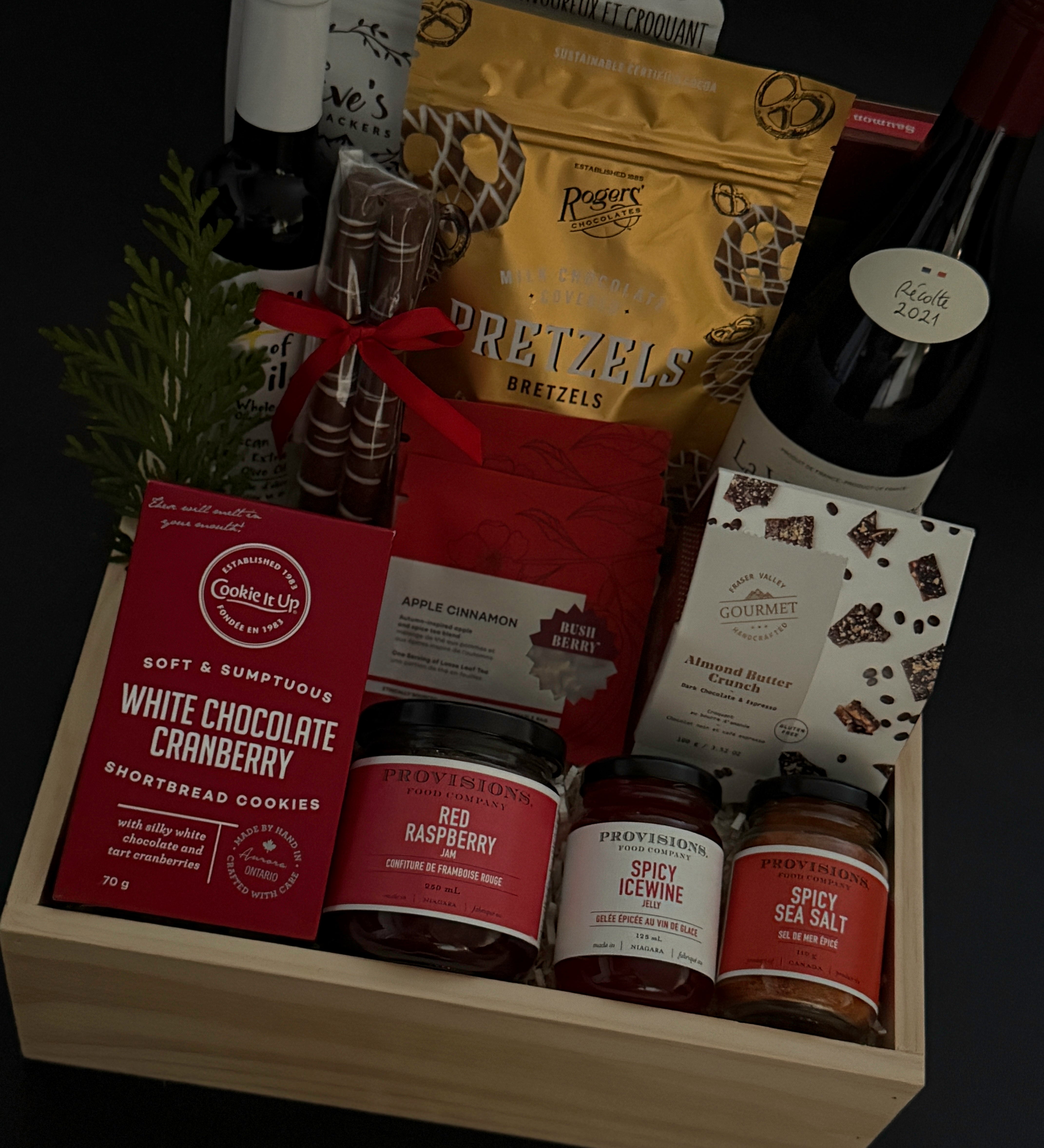 Corporate wine and gourmet gift box for offices, clients, and festive occasions.