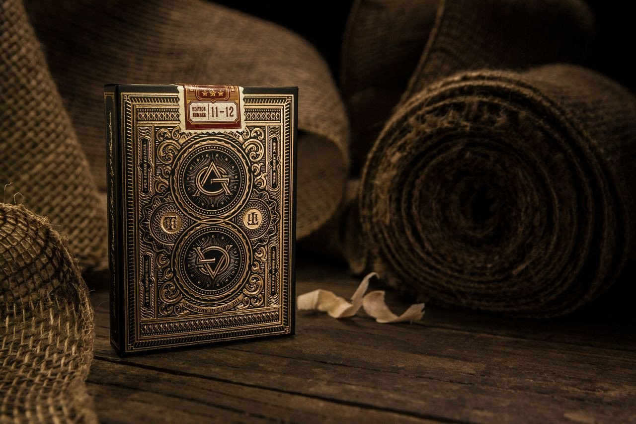 ARTISAN PLAYING CARDS