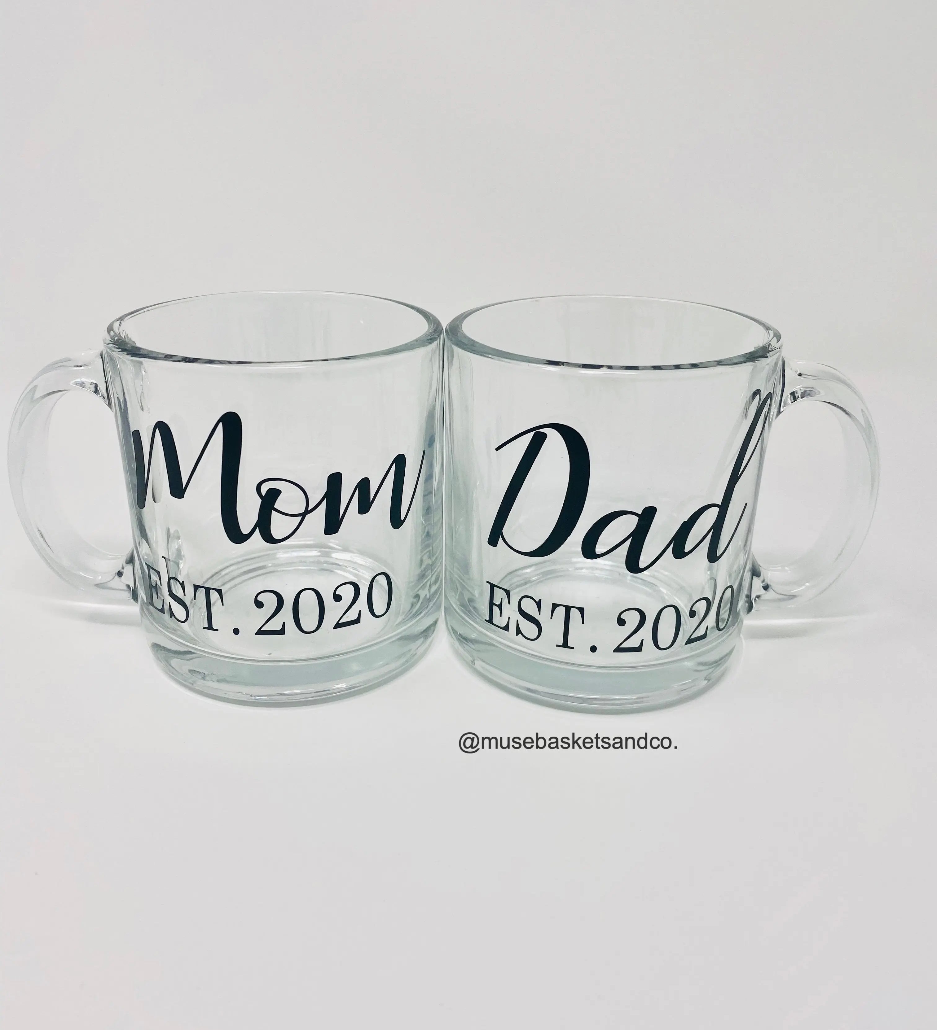 CUSTOM GLASS COFFEE/TEA MUG: MOM AND DAD - Muse Baskets and Co.
